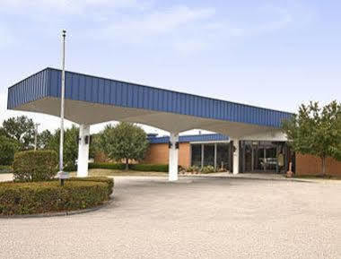 Days Inn By Wyndham St Clairsville St. Clairsville Εξωτερικό φωτογραφία